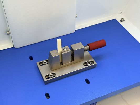 Izod-Aufprallprüfer