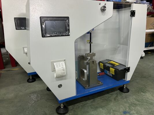 Digital anzeigende Izod- und Charpy-Schlagprüfmaschine HT-5D-CM